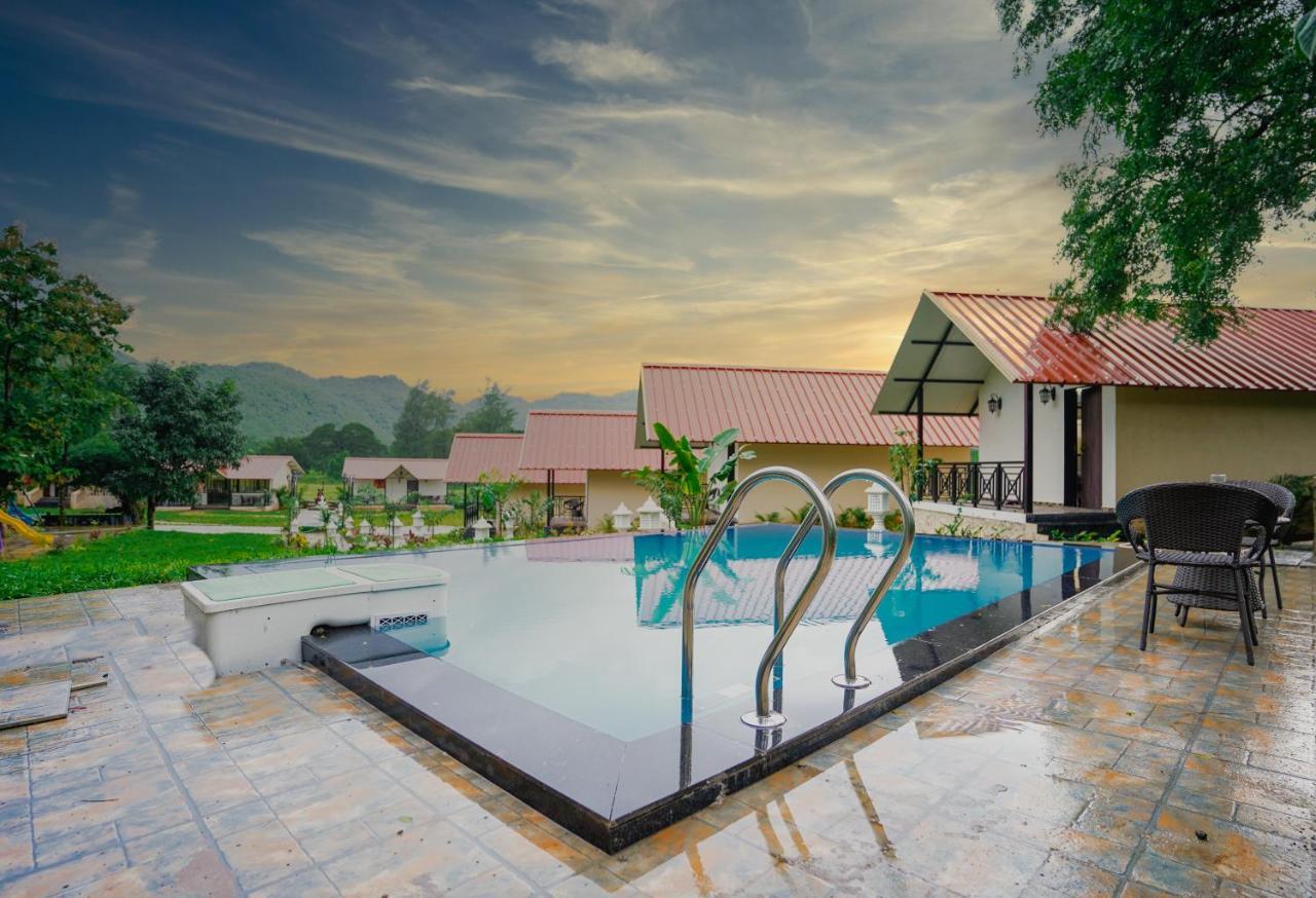 Ninad Homestays Karjat Extérieur photo