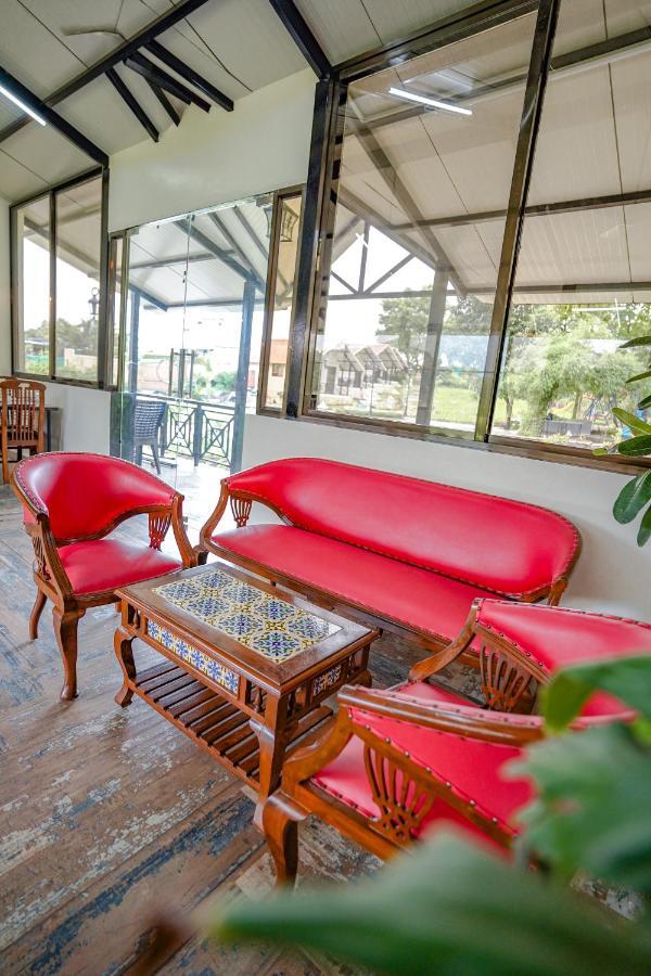 Ninad Homestays Karjat Extérieur photo