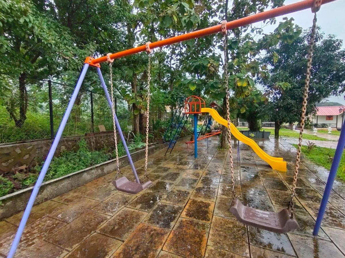 Ninad Homestays Karjat Extérieur photo